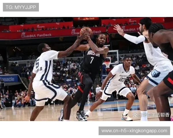 火箭强势5连胜，阿门28分贡献关键表现，火箭24分