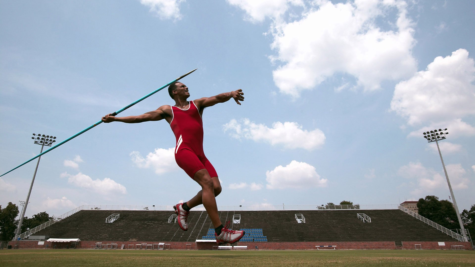 星空体育官网首页-“沙滩手球：运动员之间的极速对抗，紧张刺激”